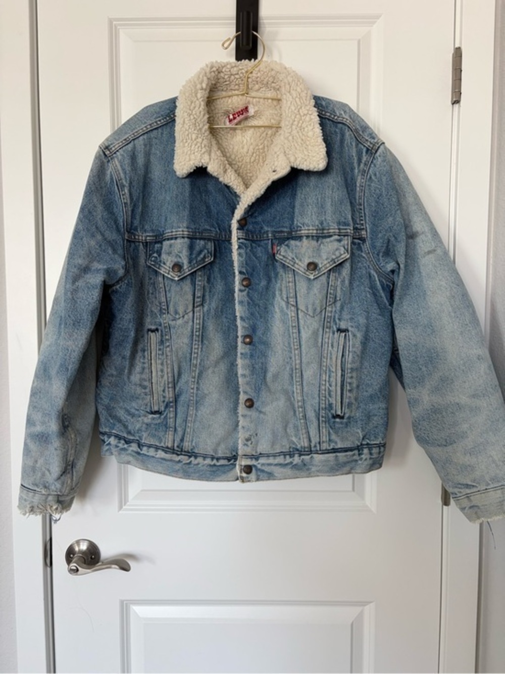 Vintage Levi’s Sherpa Lined Denim Jacket Trucker Western Ranch Workwear
